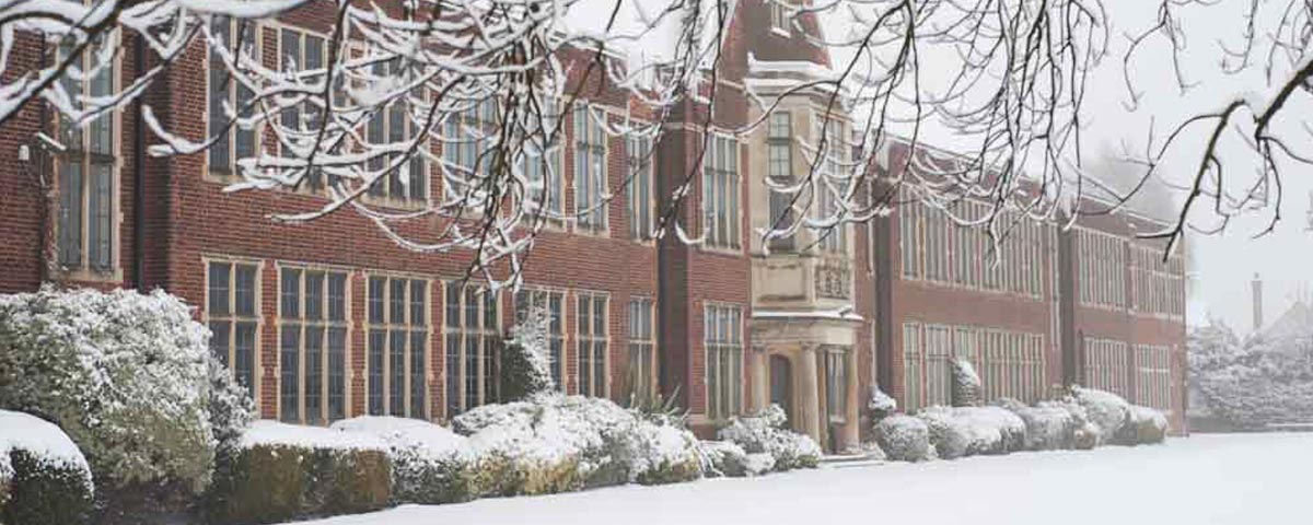 Image of Queen Elizabeth's School, Barnet in the snow
